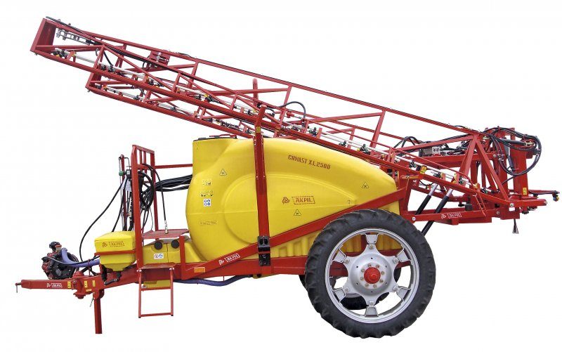 AKPIL OPRYSKIWACZ MODEL CHWAST XL