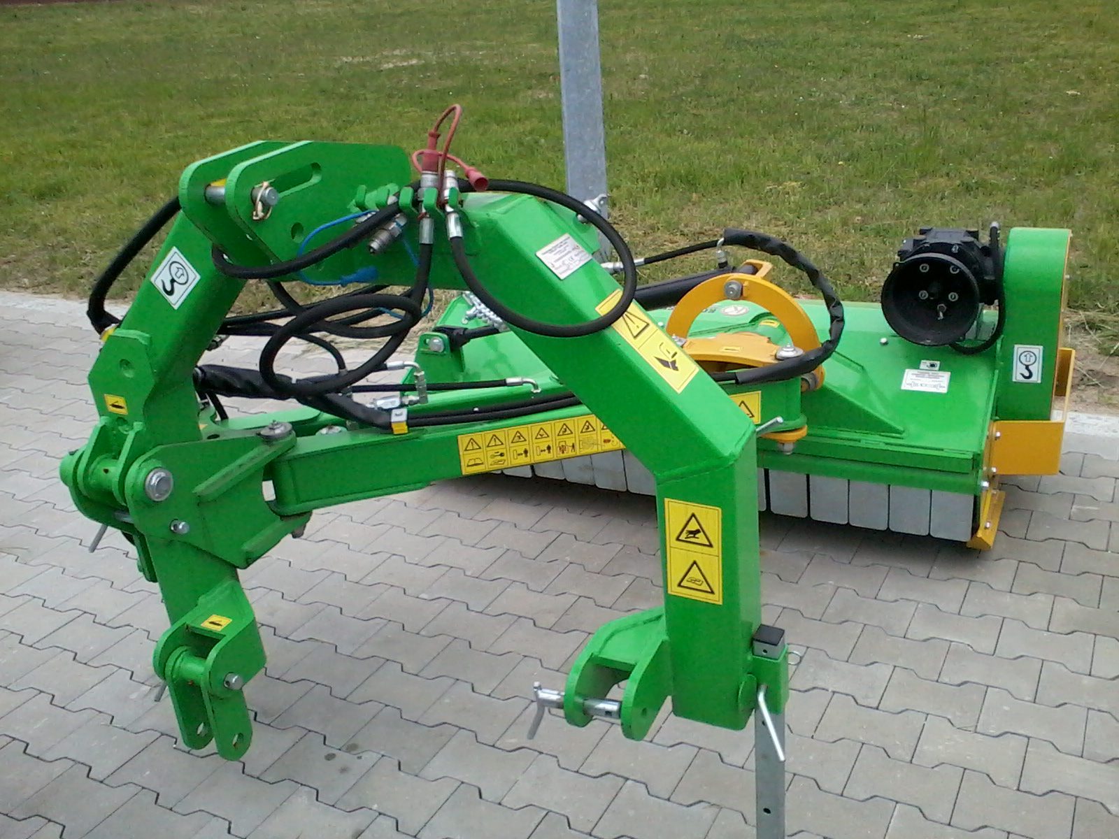 KUŹNIA Kosiarka bijakowa MODEL KB16