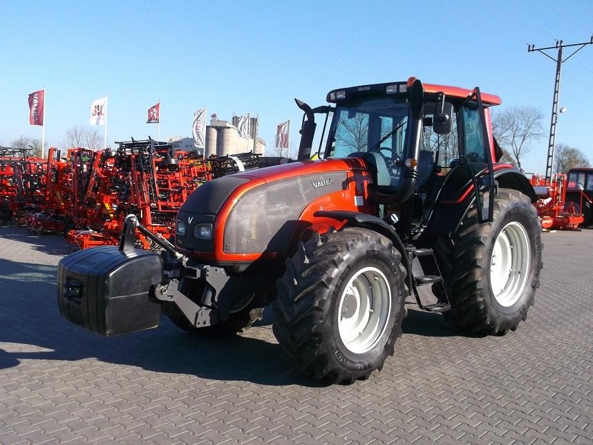 CIĄGNIK VALTRA MODEL T133